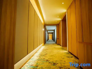 Yuerong Hotel (Liaoyang Liaohua Tesco)