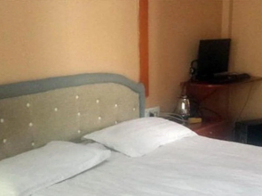 Guangyuan Studios Hotel