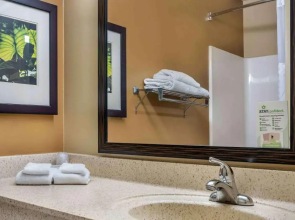 Studio Plus Akron - Copley