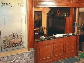 Hotel Elena