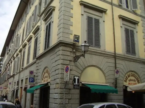 XXVII Aprile Bed & Car