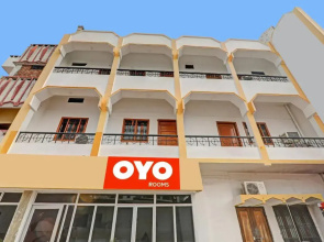 OYO Flagship 70321 Hotel Ranjit
