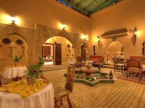 villa dar mya palmiers