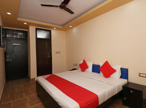 OYO Flagship 24842 Apnc Inn