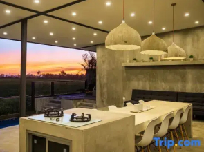 Samsara Villa with Rice Field View
