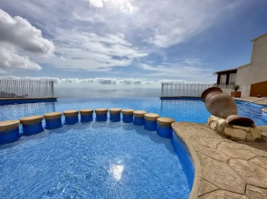 Two Bedroom Apartment With Breath-taking Views