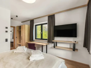 Emma Deluxe Aparthotel