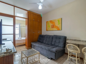 Apt c/ Varanda in Condominio Pe na Areia Iho127