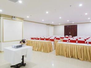 Paris Nha Trang Hotel & Apartment