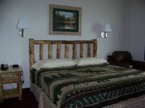 North Park Inn & Suites