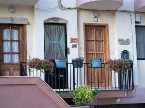 Riviera Mansions Apt. 9 - Side Sea-View, 3 bedroom Deluxe Apartment