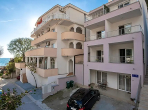 Nice Apartment in Drvenik With 1 Bedrooms and Wifi