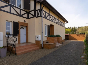 Holiday House Near the Beach by Renters