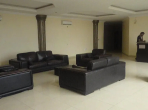 Stage 5 Hotel and Suites