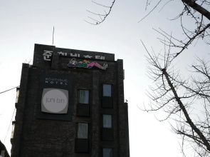 Junibin Hotel
