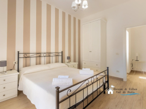 Sr-f943-ulag29a1 - Anita Apartment