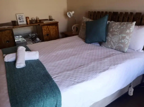 Suzie's Coffee Shop Accommodation