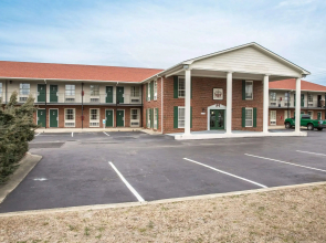 Econo Lodge Crystal Coast