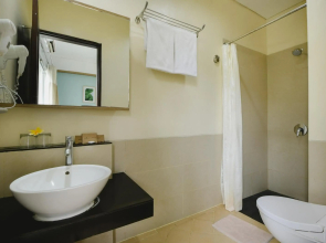 Bali Breezz Hotel