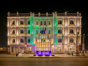 Luxury Night Hotel