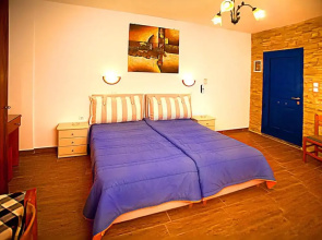 Calliope Maille Studios & Apartments