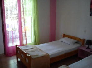 Mylos Rooms
