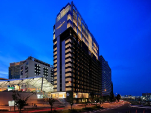The Singulari Hotel & Skyspa at Universal Studios Japan
