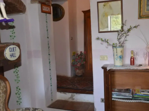 Live the Essence of Tuscany Typical Tuscan Villa for 1218 People