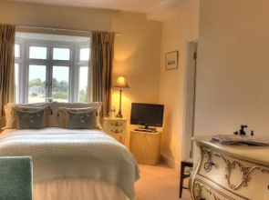 Goss Hall Bed & Breakfast