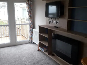 Immaculate 2-bed Static Caravan in Carlisle
