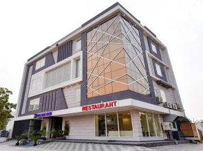 Hotel Purple Orchid