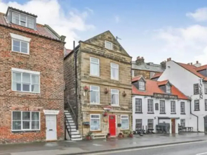 Laverick Steps Stunning Views of Whitby Habour