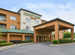 Courtyard Suwanee by Marriott