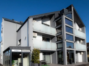 Apartment in Sianozety Near the Beach