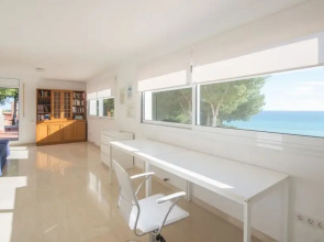 Villa Limonium With Sea Views Th50