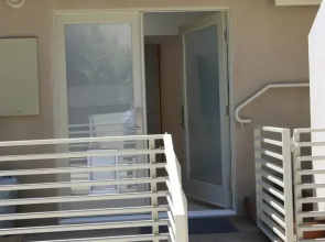 Los Angeles Guest Suites