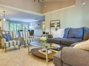 Anderson Lakefront Vacation Rental w/ Deck