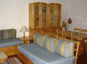 Parque Mourabel, Oasis Village, Pe do Lago