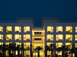 Calacatta Hotel & Resort