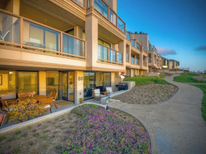 597 S Sierra Avenue - Unit 68
