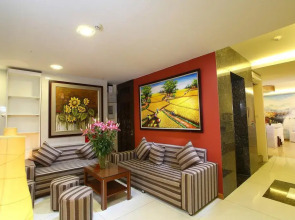 Golden Legend Diamond Hotel	