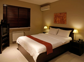 Hotel Meg