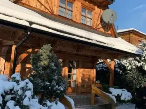 Domek Krupówki z widokiem na Giewont