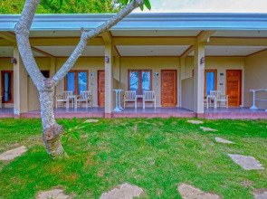 Oyo 2823 Artati Bungalows And Restaurant