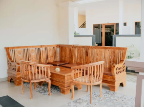The Laviana Hotel