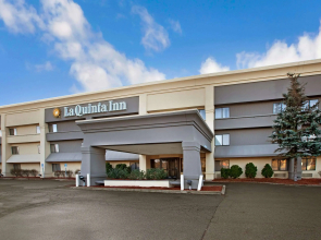 La Quinta Inn by Wyndham Detroit Canton