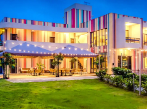 Pet Rainbow Maison Resort Hotel