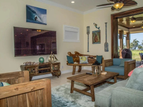 North Shore Country Villa