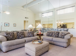 Golf Course View Condo by RedAwning