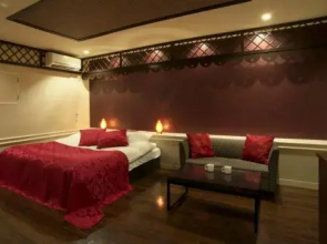 Hotel Coco-Palm (Love Hotel)